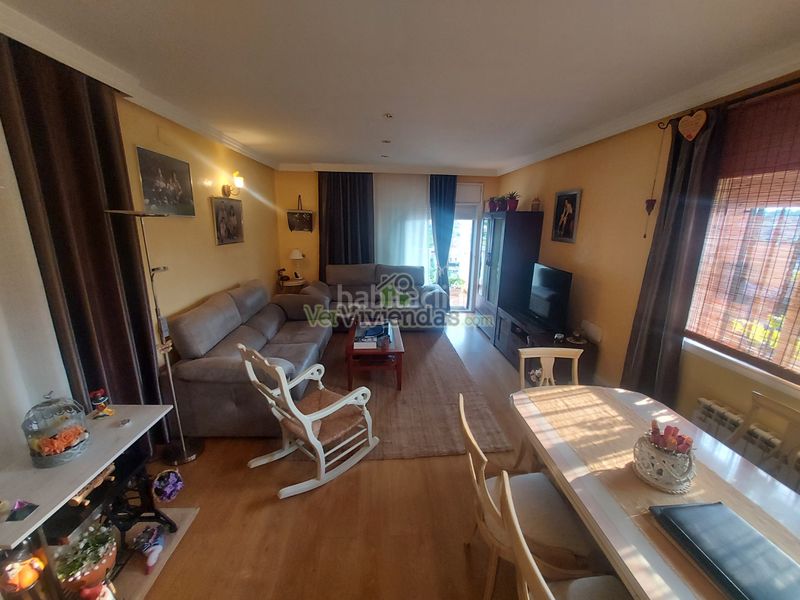 Foto 450eef9f-cf4e-4210-8955-967d225bd67f. House in carrer carrilet 40 in Sant Esteve Sesrovires