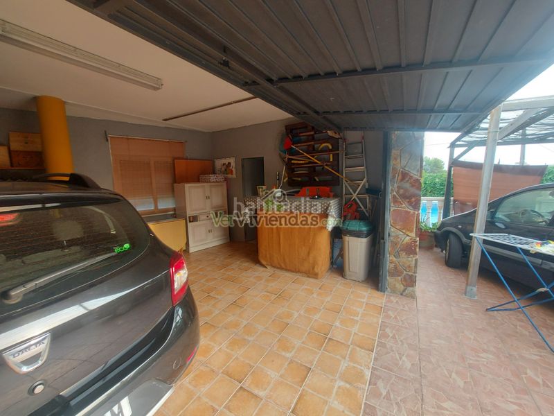 Foto 545be4ff-7289-4fbb-b263-06b4a4a258c2. House in carrer carrilet 40 in Sant Esteve Sesrovires