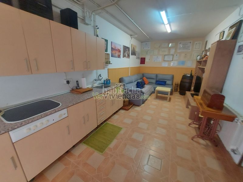 Foto 8f82758f-7da5-4740-b6d8-73acc45da09a. House in carrer carrilet 40 in Sant Esteve Sesrovires