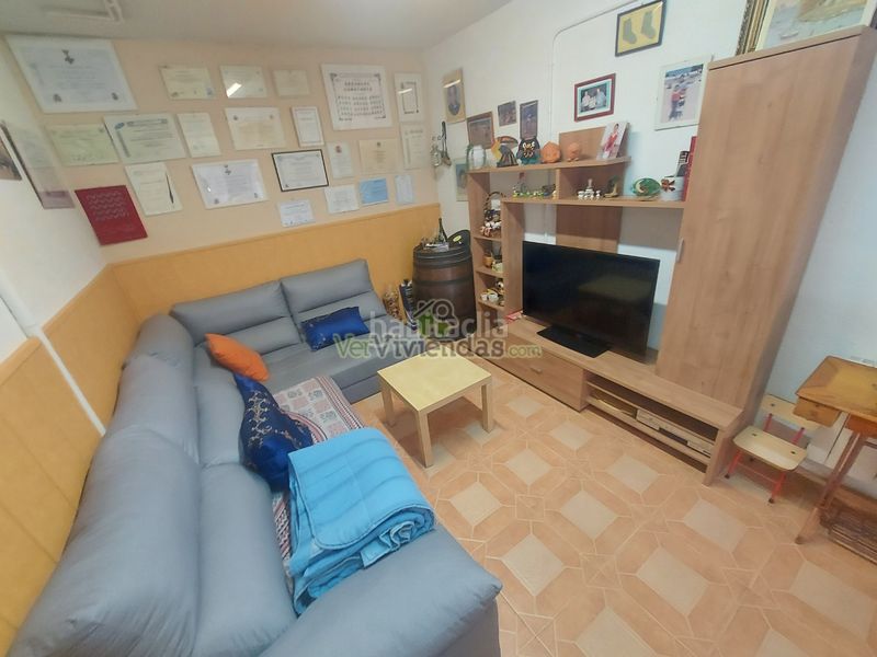 Foto a06e75ac-c2bc-439d-8a4f-2c5bdd0a09e1. House in carrer carrilet 40 in Sant Esteve Sesrovires