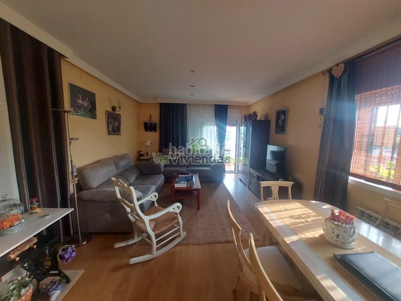 Foto b39ac995-deb2-4931-84b0-e5e426ca311d. House in carrer carrilet 40 in Sant Esteve Sesrovires