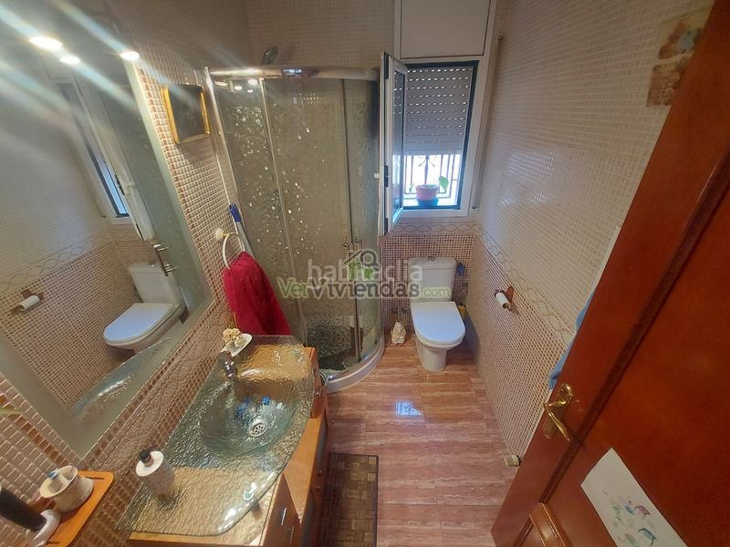 Foto cb9a01e2-f82b-4919-8e17-b2fdf511a34a. House in carrer carrilet 40 in Sant Esteve Sesrovires