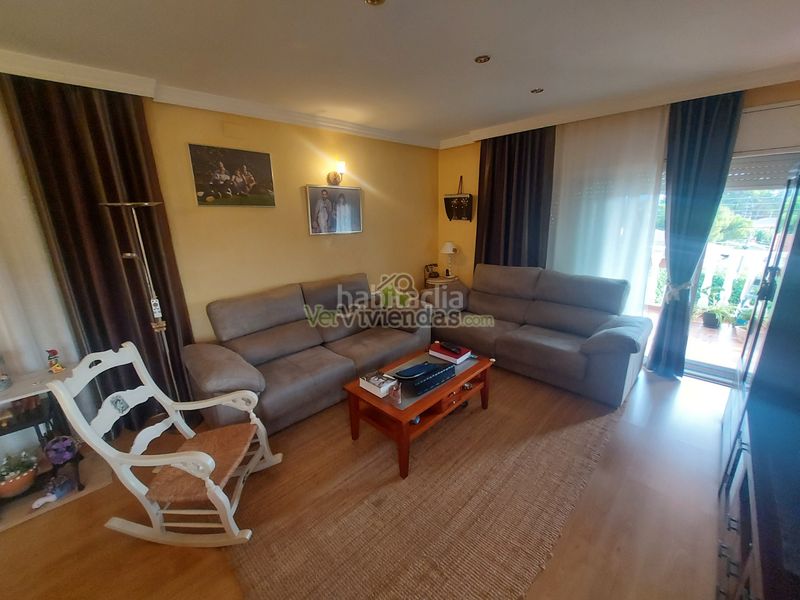 Foto d7fe47a6-e463-4217-8f28-2831406bb805. House in carrer carrilet 40 in Sant Esteve Sesrovires