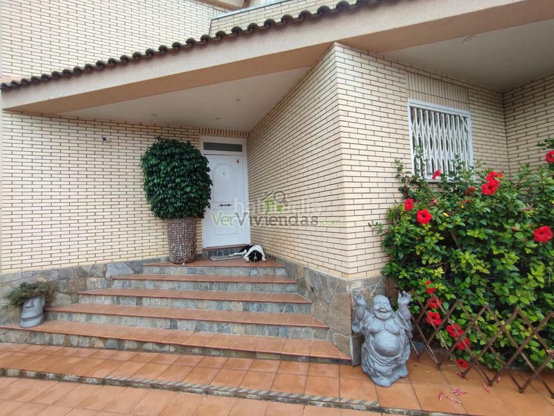 Foto 5de981c6-7050-452f-b2c3-2cdc623be39b. Casa a carrer de pompeu fabra 46 a Sant Vicenç dels Horts
