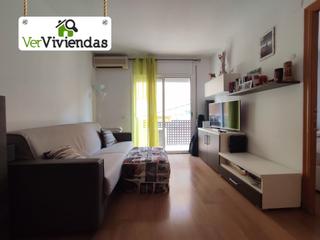 Appartement à Carrer de martí i blasi 77b. Increíble piso con muchísima luz