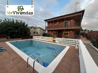 Casa  Carrer lluís millet 15. Espectacular casa con piscina