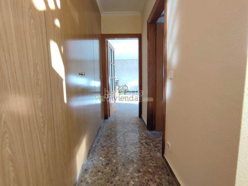 Foto 04733bc2-31d3-492f-a07c-fc757115011e. Casa a carrer balears 20 a Abrera