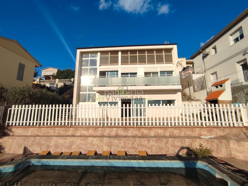 Foto 169476c1-6eee-4ebe-8689-d05647dc6310. Casa a carrer balears 20 a Abrera