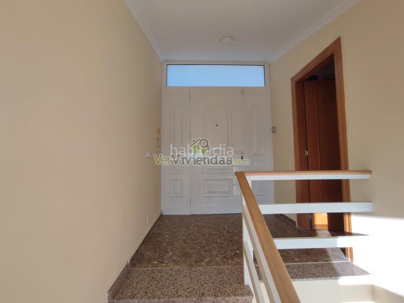 Foto 3b8a49ab-ace6-4e56-8bc0-fd045cf3b60c. Casa a carrer balears 20 a Abrera