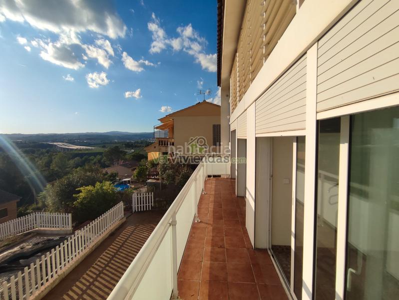 Foto ab184792-3b08-461a-a4cc-30ce70f1104d. Casa a carrer balears 20 a Abrera