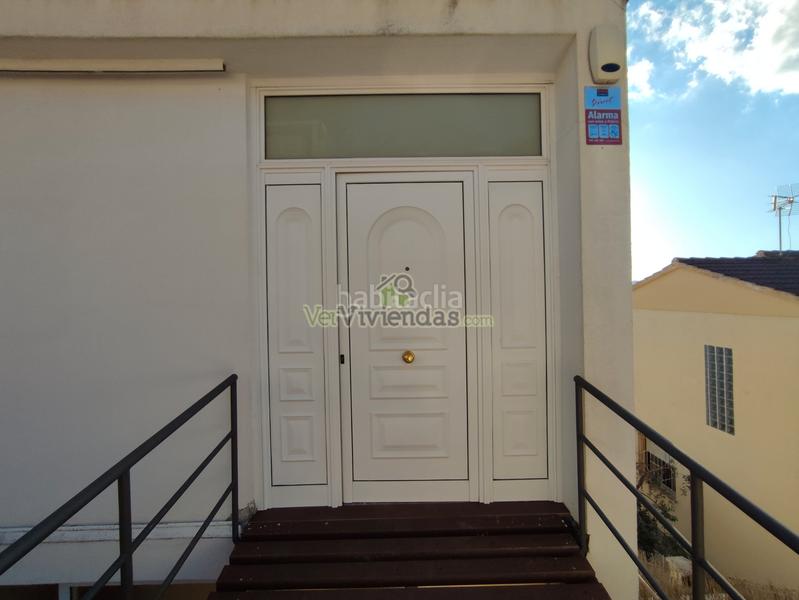 Foto c3440c28-547c-4541-a4df-76dcf6ecf7b6. Casa a carrer balears 20 a Abrera