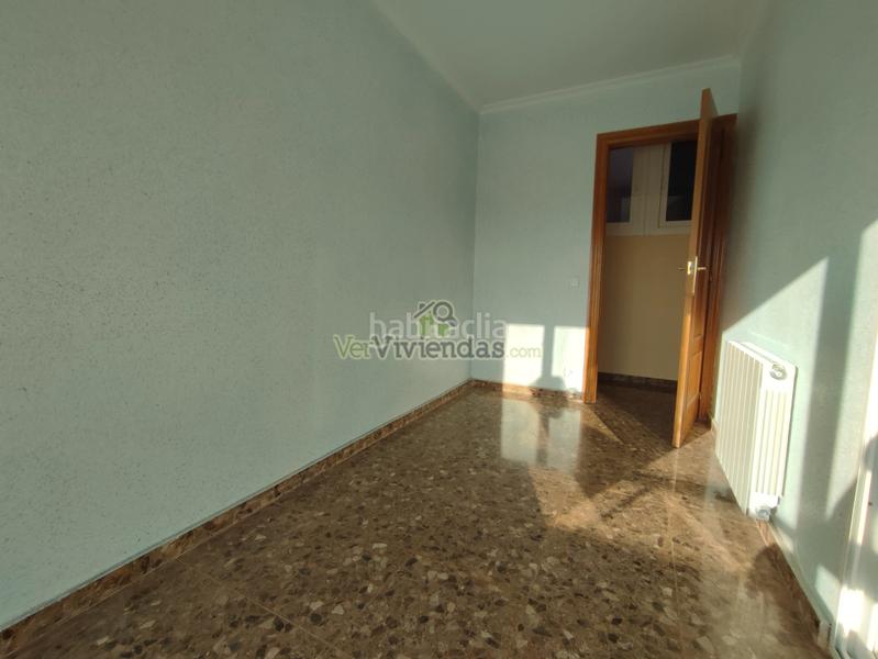 Foto e20a1ca7-a6b3-4e5e-b615-f871525e7dd5. Casa a carrer balears 20 a Abrera