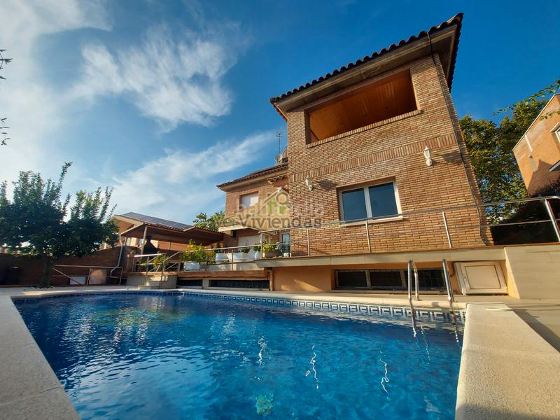 Foto ad33b717-af21-416f-8cde-6582ea8af23f. Maison avec chauffage parking piscine dans Els Avets-Can Serrafossà-Ximelis Rubí