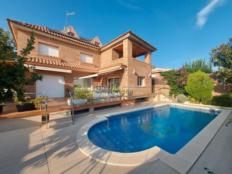 Foto e1ce5763-2c24-4c96-9814-e7fca0ac82b1. Maison avec chauffage parking piscine dans Els Avets-Can Serrafossà-Ximelis Rubí