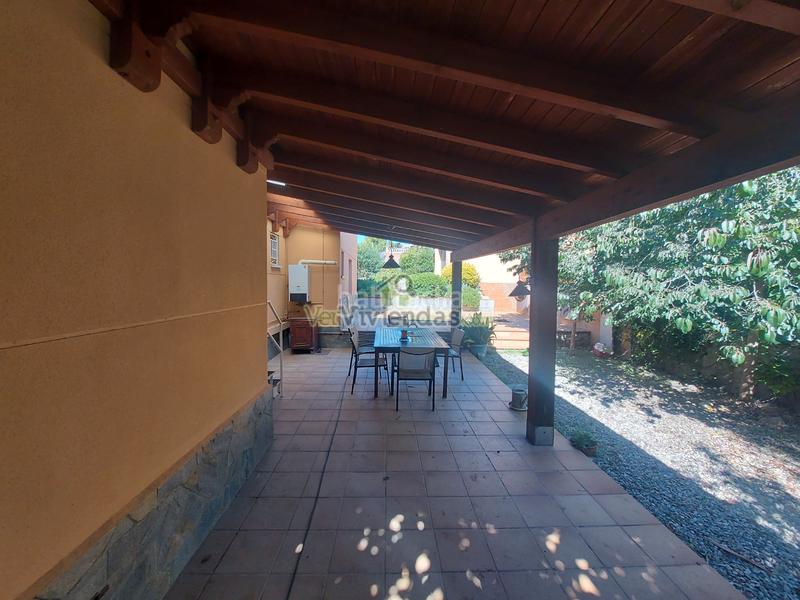 Foto 453259a8-4143-4b78-82a6-ebc7319f124d. Maison dans carrer girona 742 dans Masquefa