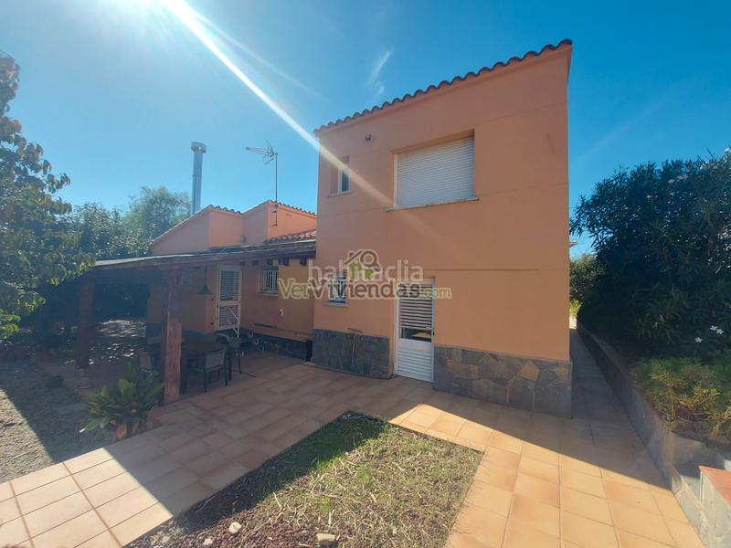 Foto 7f989459-5376-46cb-9595-85e2631e0ded. Maison dans carrer girona 742 dans Masquefa
