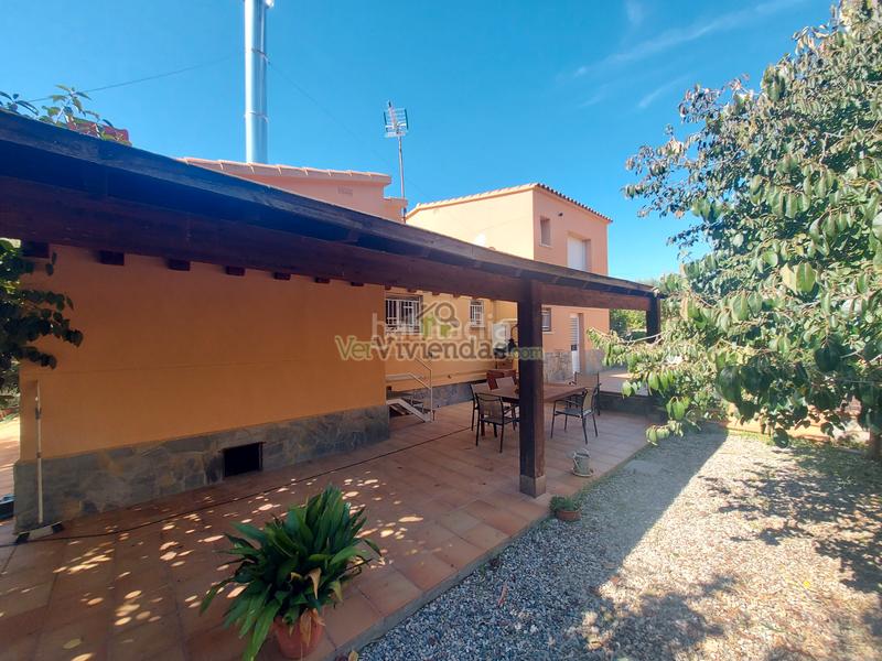 Foto 9ca8ceb0-e028-4a9b-81dc-e0b4b336e51d. Maison dans carrer girona 742 dans Masquefa