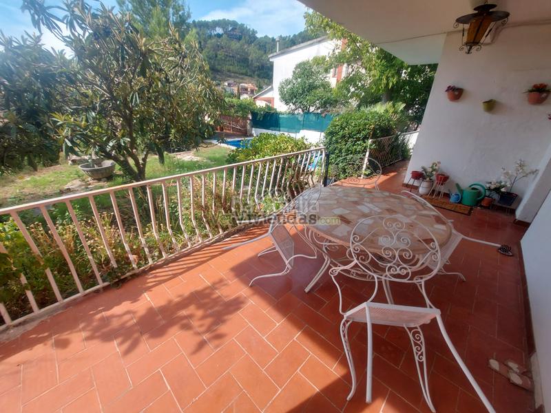 Foto c656a17b-a3a6-41ce-851a-b65cd793ed78. Casa a carrer major 611 a Vallirana