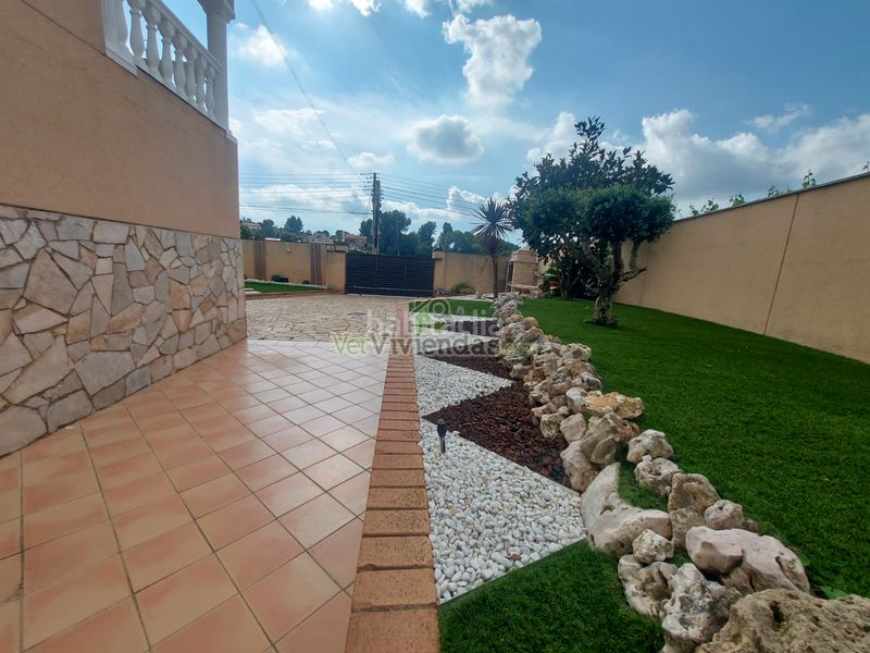 Foto 5b3d6d70-aa46-464f-9926-a0b63dab8782. Casa en carrer velázquez 36 espectacular casa con piscina en Piera