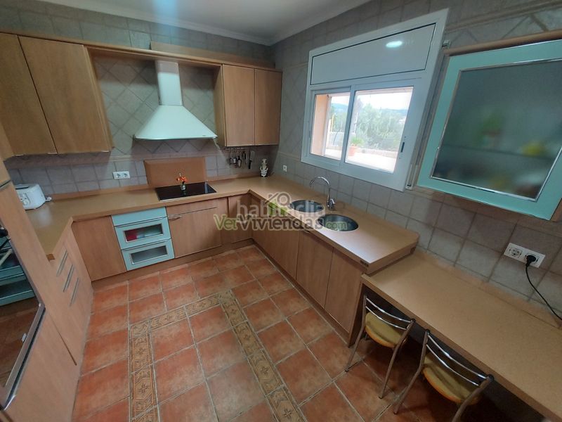 Foto f7c9ac46-e629-4f8c-9a02-876eb38a092c. Casa en carrer velázquez 36 espectacular casa con piscina en Piera