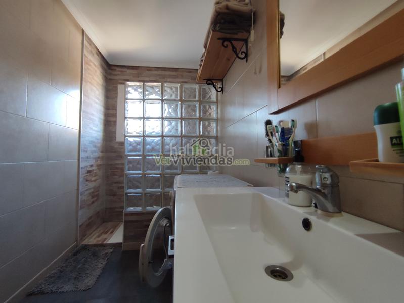 Foto 0cbea938-51a2-4b9e-b8ee-ab6013331180. Casa a carrer mercè 10 a Cervelló