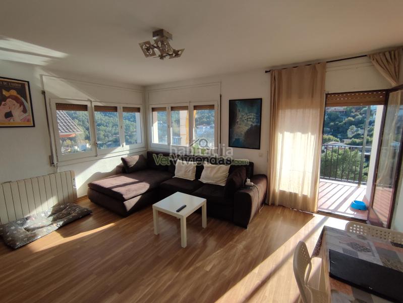 Foto 1031b5bc-5415-467f-ba0b-17a317a60ae4. Casa a carrer mercè 10 a Cervelló