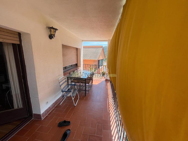 Foto 3e04c01b-c8f0-4e7d-b327-5496e5302573. Casa a carrer mercè 10 a Cervelló