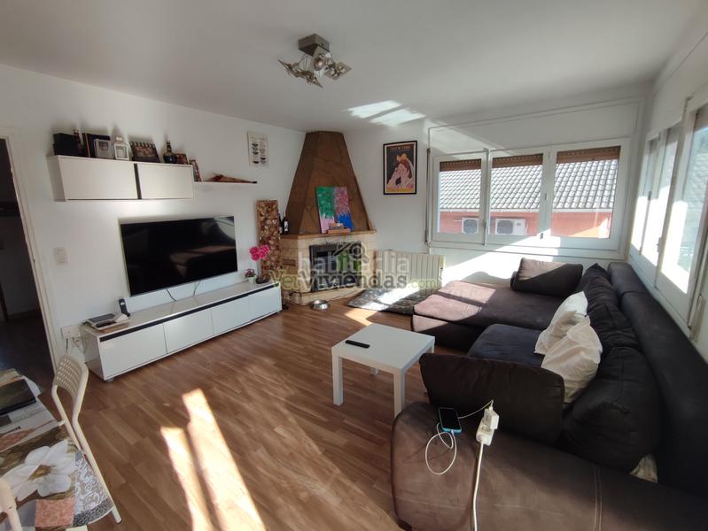 Foto 4767150d-0843-491c-ad35-c4cfff7cbd1d. Casa a carrer mercè 10 a Cervelló