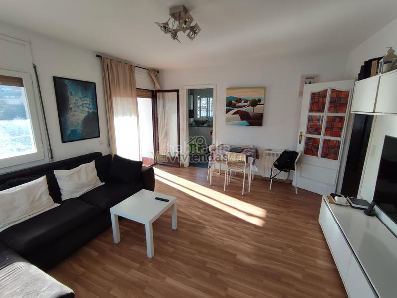 Foto 4bed5ada-d7b2-4693-b85d-8382695d7333. Casa a carrer mercè 10 a Cervelló