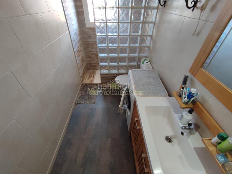 Foto 63bffc8c-cb03-4a8c-b91d-2d79a5a91642. Casa a carrer mercè 10 a Cervelló