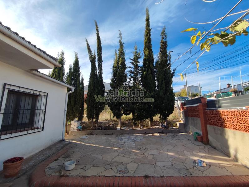 Foto 6d1ddc73-ad3d-432f-afcc-3132320d1625. Casa a carrer mercè 10 a Cervelló