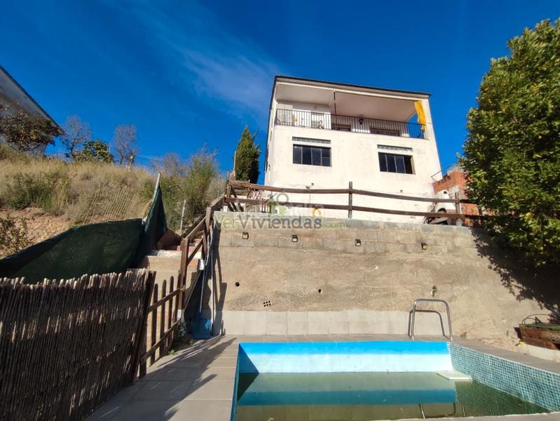 Foto 77452511-af91-406a-a768-b8526c644ca5. Casa a carrer mercè 10 a Cervelló