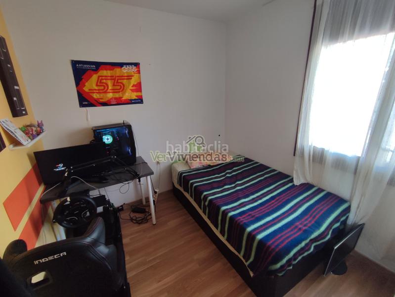 Foto 9ee12f5d-1c9e-4070-9fc8-32c05757abaf. Casa a carrer mercè 10 a Cervelló