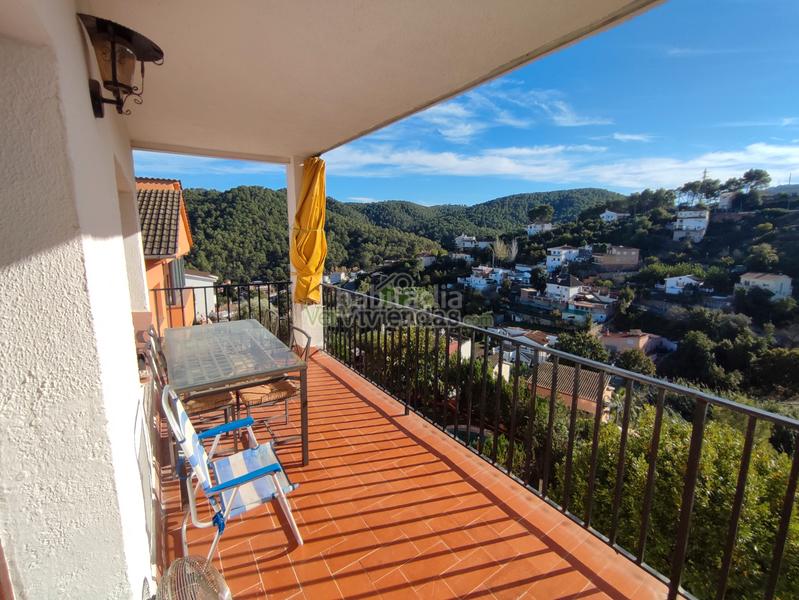 Foto d1a9af95-b2cc-428c-8f47-b143b983fe6c. Casa a carrer mercè 10 a Cervelló