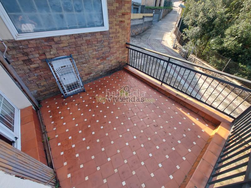 Foto 257480c2-e5ca-4ded-83ab-403127e88570. Casa a carrer major 164 a Cervelló