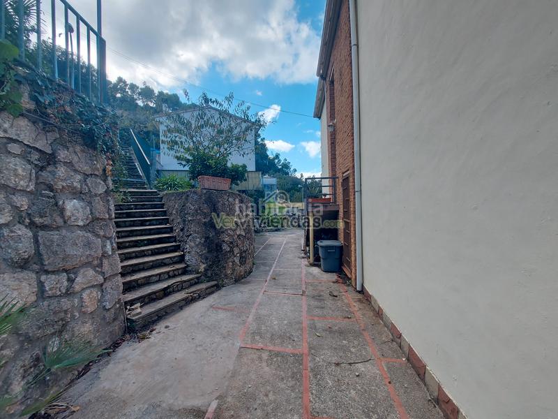 Foto 2d8453d8-6548-4d4f-babd-18edb7c3ca96. Casa a carrer major 164 a Cervelló