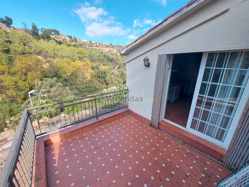 Foto 35350fb9-a7f4-418e-8bb8-4dcf6d68efcc. Casa a carrer major 164 a Cervelló