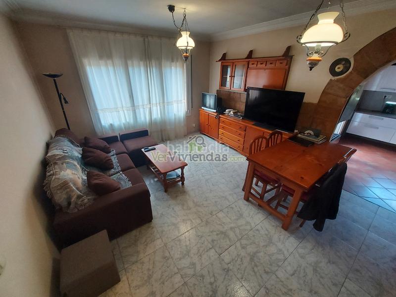 Foto dca0dddf-4a81-4ad2-a920-3816d73e15a2. Casa a carrer major 164 a Cervelló