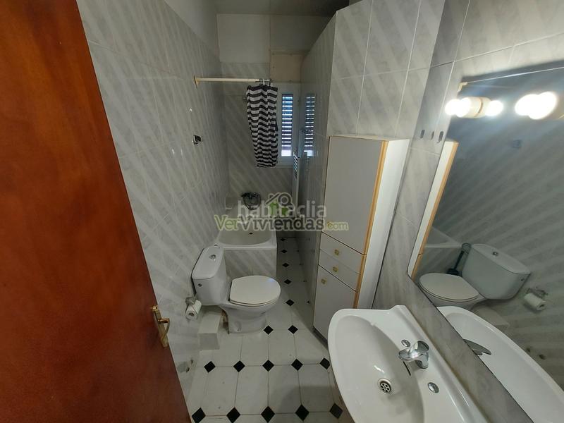 Foto eff78013-9071-4d04-95b9-0ce230e6b4d3. Casa a carrer major 164 a Cervelló