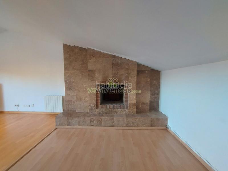 Foto 00800c17-94f8-4f0f-a1e8-55d40d8fd332. Reihenhaus in carrer pintor rivera 1 in Abrera