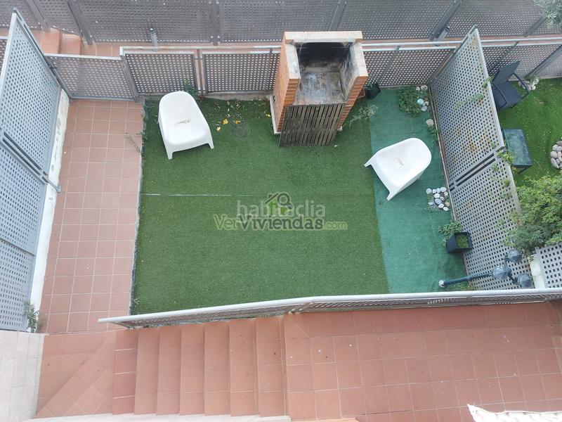 Foto 215c881e-87d9-4160-9f6a-d4241618f59d. Reihenhaus in carrer pintor rivera 1 in Abrera