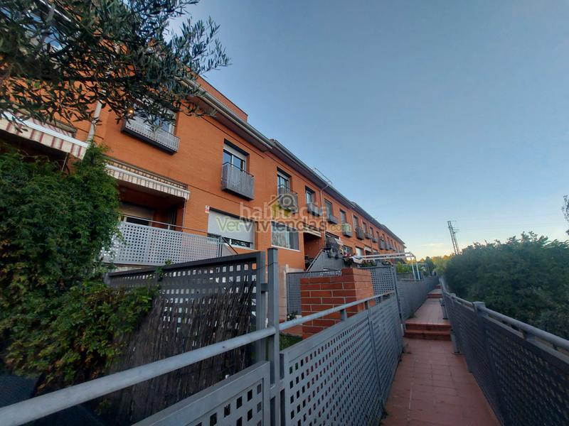 Foto 2a8bd0bc-1827-4be9-a65c-dfabc51a6cb4. Reihenhaus in carrer pintor rivera 1 in Abrera