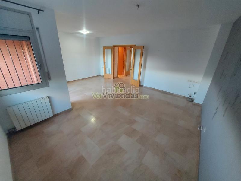 Foto 303e00de-33af-4ab9-a26a-1c97b900a8e6. Reihenhaus in carrer pintor rivera 1 in Abrera