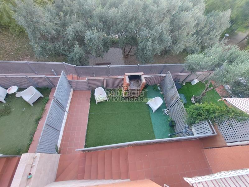 Foto 33404903-95d6-4244-9b76-9ccc01cef177. Reihenhaus in carrer pintor rivera 1 in Abrera