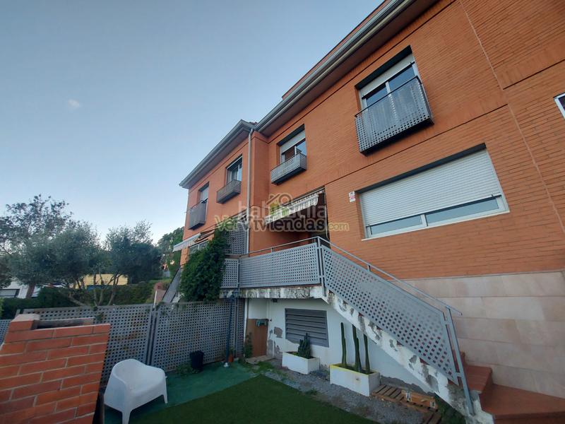 Foto 3922641d-7d5f-4c10-b2c0-e6d6607c1af0. Reihenhaus in carrer pintor rivera 1 in Abrera