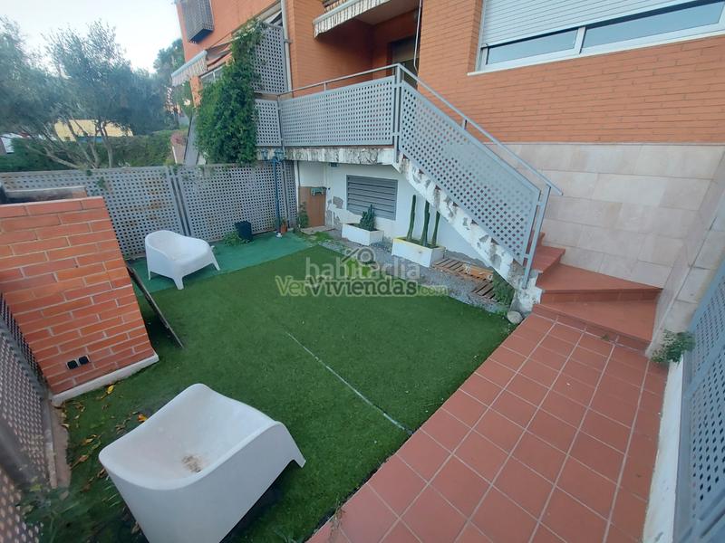 Foto 482b227f-2013-4555-a795-1a45fda5e3a1. Reihenhaus in carrer pintor rivera 1 in Abrera