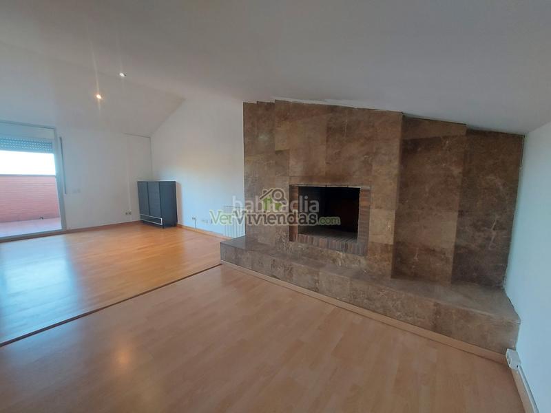 Foto 4eb825f2-b463-4979-bbd7-0426646e335e. Reihenhaus in carrer pintor rivera 1 in Abrera