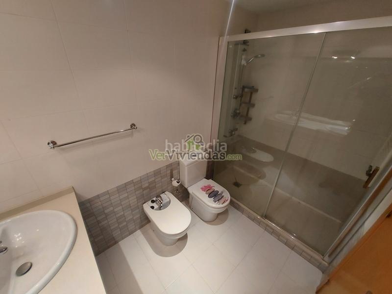 Foto 5414aa44-9feb-457f-b15c-def25889797e. Reihenhaus in carrer pintor rivera 1 in Abrera