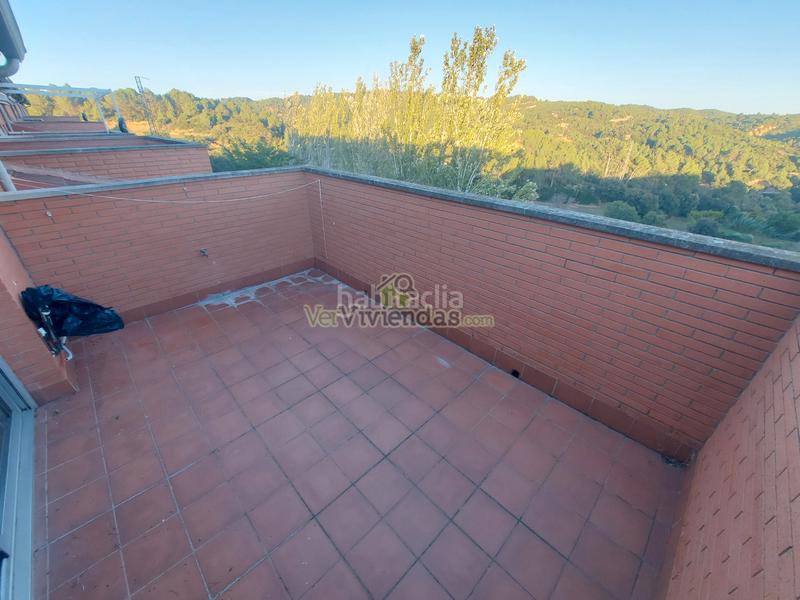 Foto 63df7513-0d35-44e4-9b59-49b2a4b05ec2. Reihenhaus in carrer pintor rivera 1 in Abrera