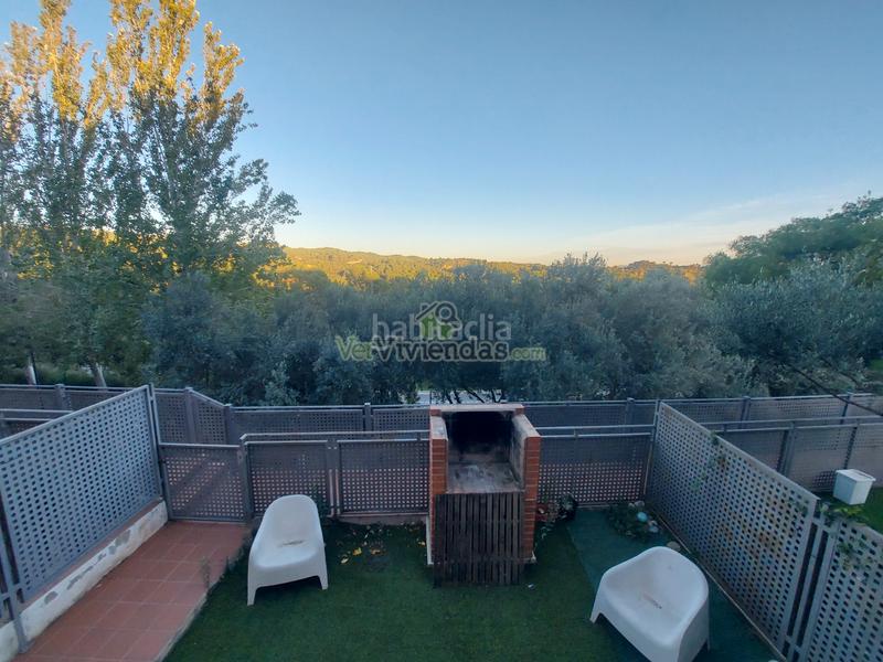 Foto 8f68e127-4c3d-4592-b09b-63c81e933f24. Reihenhaus in carrer pintor rivera 1 in Abrera